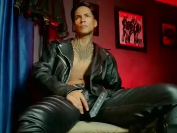 Chaturbate Sex Cam of leonnardojaramillo