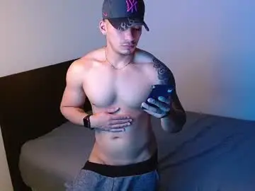 Chaturbate Watch Live Sex Cams of m1chaelx_