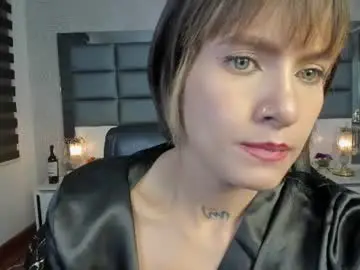 Chaturbate Live Sex of mrs_regina_clk