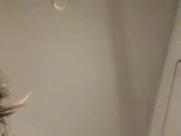 Chaturbate Free Porn Cam of smaiib0y
