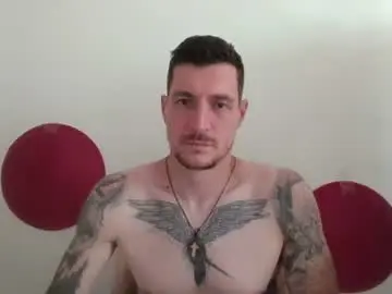 Chaturbate Sex Cam of tattooedhunk_