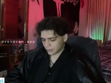 Chaturbate Live Sex Cam of skarvian