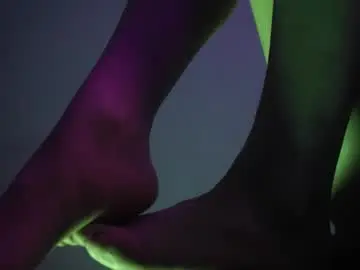 Chaturbate Live Sex Cam of ginger_hugs