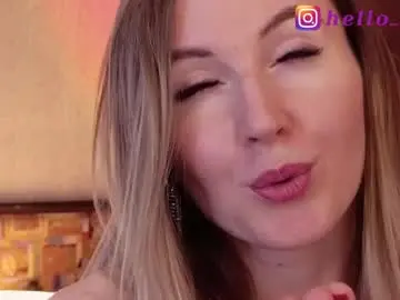 Chaturbate Live Porn of hello_lisha