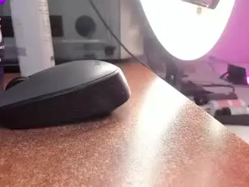 Chaturbate Live Sex of evelynhoward23