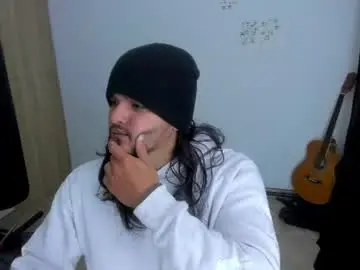 Chaturbate Free Porn Cam of loganhot22