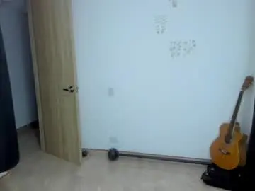 Chaturbate Watch Live Sex Cams of loganhot22