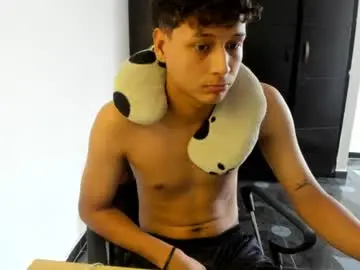 Chaturbate Live Sex of white_master444