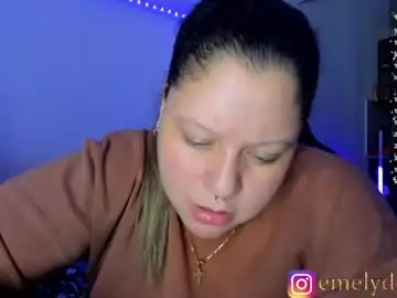 Chaturbate Live Sex Cam of mariana_smittt_