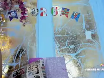 Chaturbate Live Sex Cam of melaniecooperr