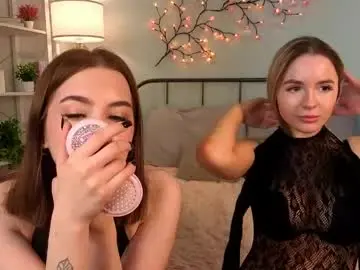 Chaturbate Live Sex Cam of cloverfarewell