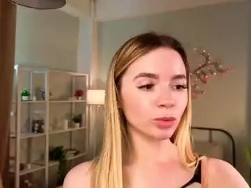 Chaturbate Sex Chat of cloverfarewell