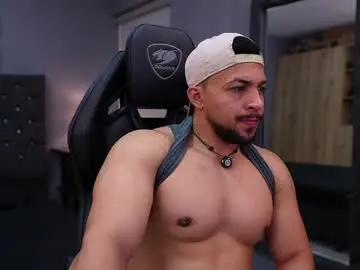 Chaturbate Free Live Porn of loganmartinx