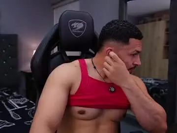Chaturbate Nude Webcam of loganmartinx