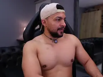 Chaturbate Free Porn Cam of loganmartinx