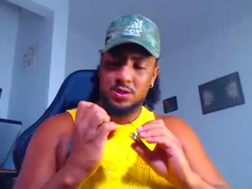 Chaturbate Live Porn of yosoy_enzo2020