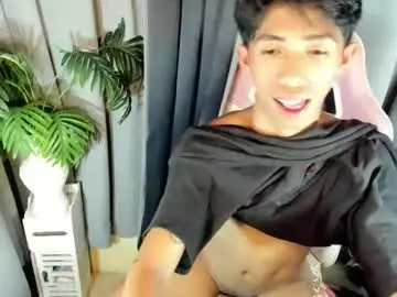 Chaturbate Live Sex Cam of alexa_chi
