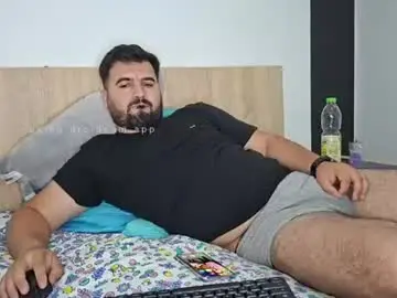 Chaturbate Live Porn of daddyy000018