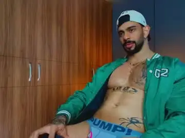 Chaturbate Sex Chat of massimo_visconti