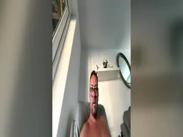 Chaturbate Nude Webcam of sharksboy16