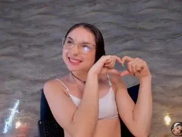 Chaturbate Live Sex Cam of mia_luxor