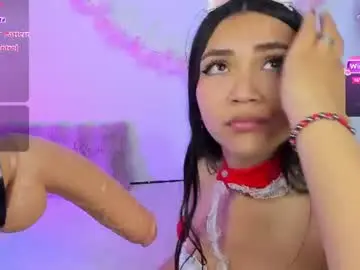Chaturbate Free Live Porn of pauline_golden1