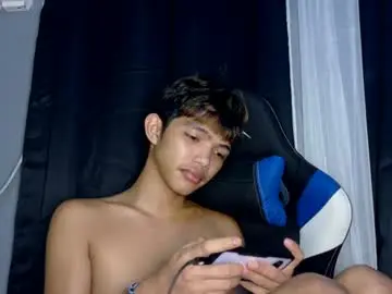 Chaturbate Free Porn Cam of carl_hardcockx