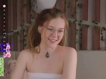 Chaturbate Watch Live Sex Cams of lyra_thenymph