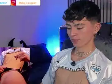 Chaturbate Adult Webcam of maiky_cooper01