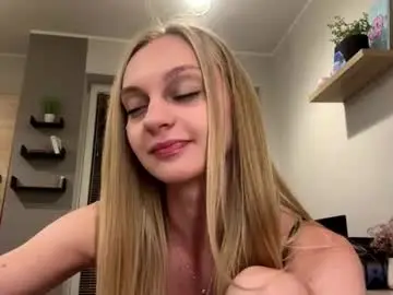 Chaturbate Private Sex Chat of mikkiskees