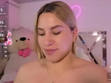 Chaturbate Live Sex Cam of saaya_tay