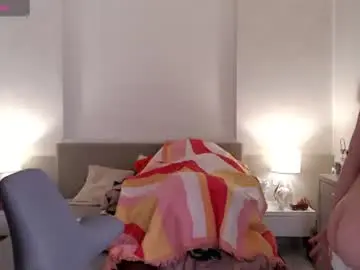 Chaturbate Watch Live Sex Cams of smileyouarehere