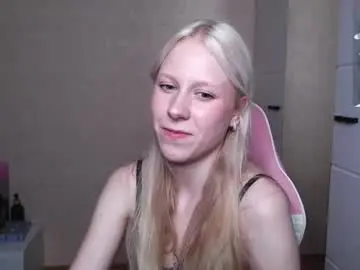 Chaturbate Nude Webcam of amili_kron