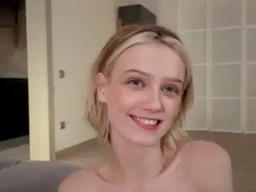 Chaturbate Nude Webcam of evangel111
