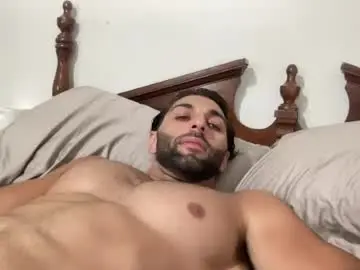Chaturbate Live Sex of fitcurvyman4fun_69