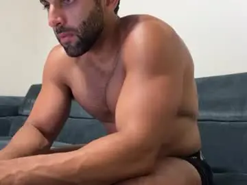 Chaturbate Sex Cam of fitcurvyman4fun_69