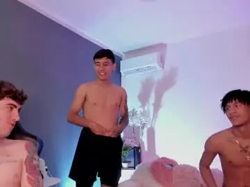 Chaturbate Sex Chat of handsomeboys19