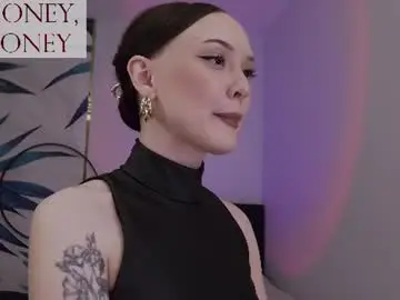 Chaturbate Free Porn Cam of sirenaswhisper