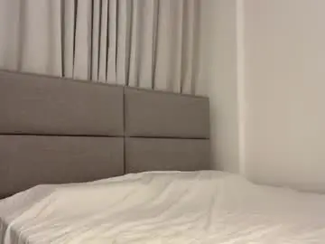 Chaturbate Live Sex Cam of lily_bunnyy