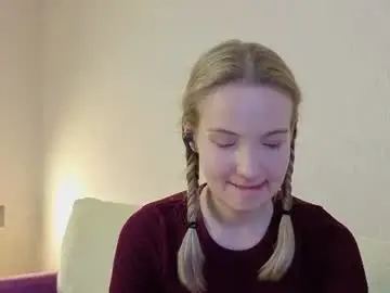 Chaturbate Live Sex Cam of tashinapetitto