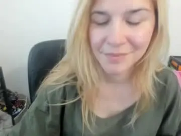 Chaturbate Private Sex Chat of artsyandcraftsy_