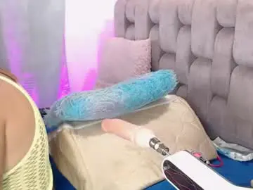 Chaturbate Watch Live Sex Cams of andrea_bigtits69