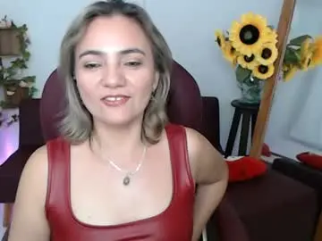 Chaturbate Live Sex Cam of ana_hotmilfx