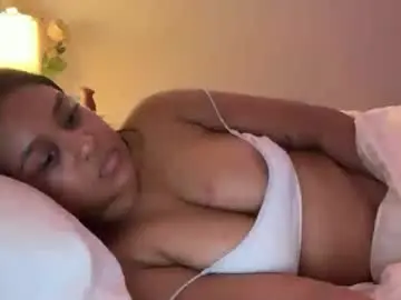 Chaturbate Watch Live Sex Cams of elibabyyy2
