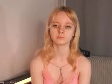 Chaturbate Watch Live Sex Cams of seebunny
