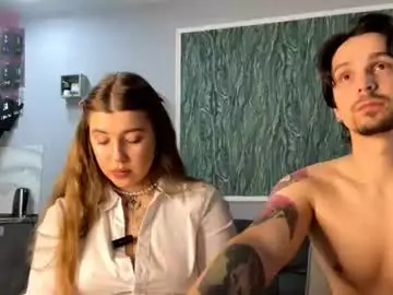 Chaturbate Nude Webcam of miley_and_michael