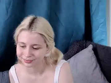 Chaturbate Free Porn Cam of hi_popsy