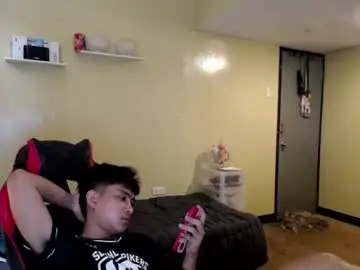 Chaturbate Live Porn of urcuteguy_jhonx