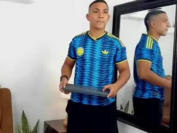 Chaturbate Free Live Porn of chris_arthus
