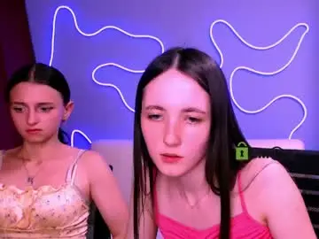 Chaturbate Adult Video Chat of caroline_honeyy